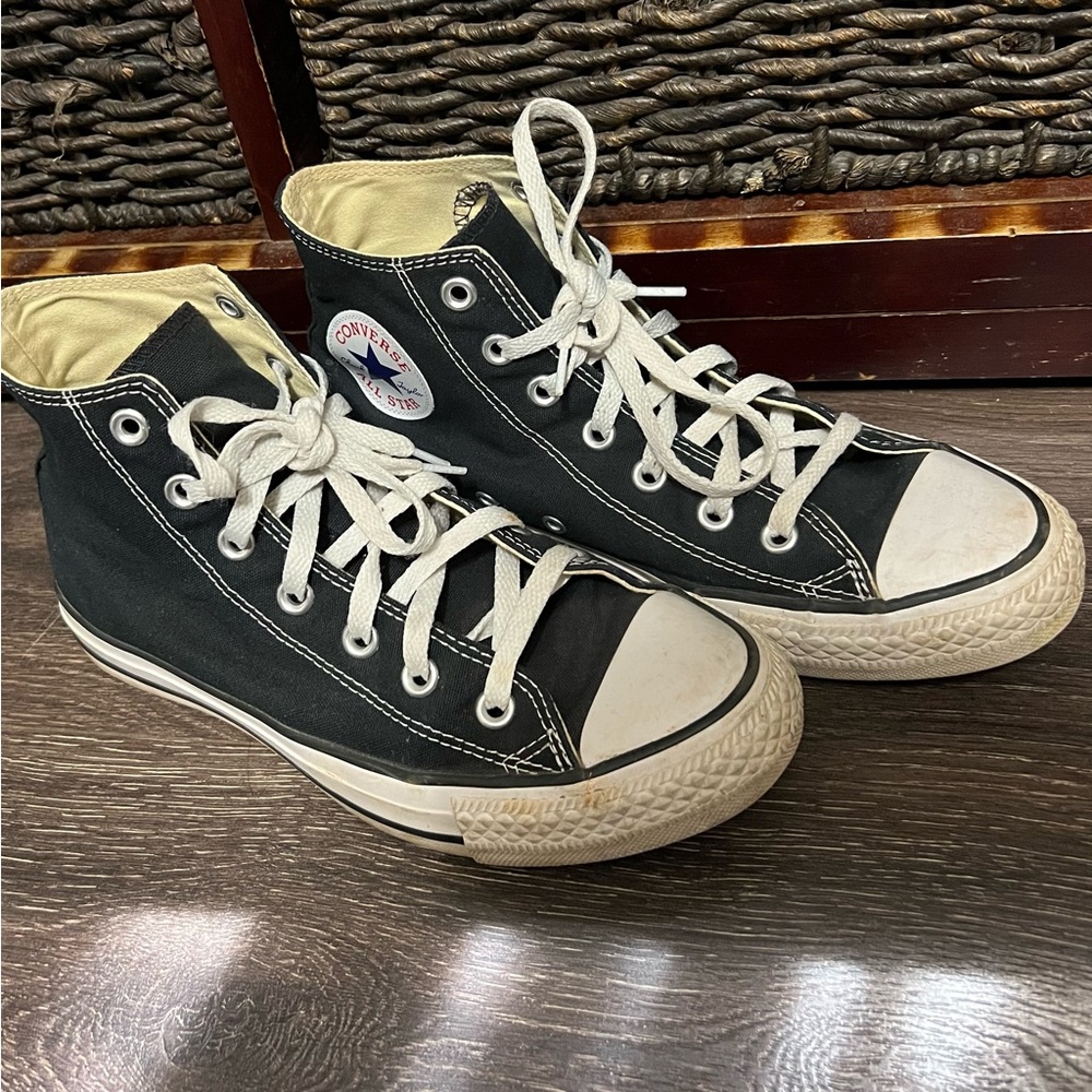Women’s converse